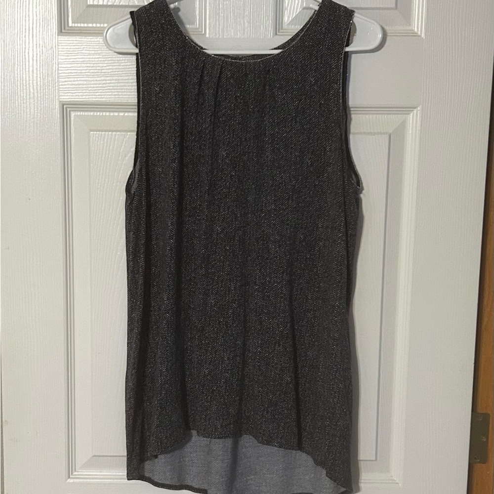 Worthington Black and White‎ Sleeveless Tank Top with High-Low Hem
